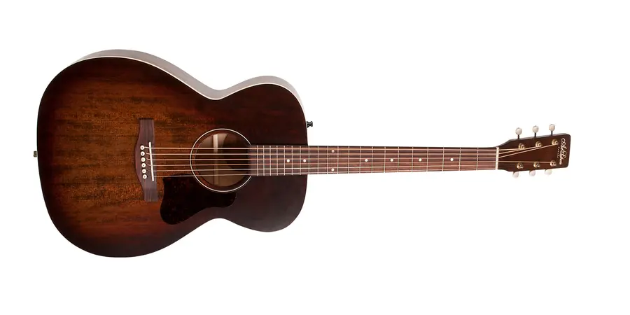 Art & Lutherie Legacy Bourbon Burst 
