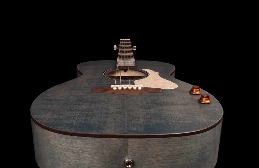 Art & Lutherie Legacy Denim Blue Q-Discrete preamp 
