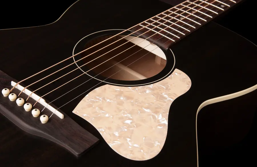 Art & Lutherie Legacy Faded Black 