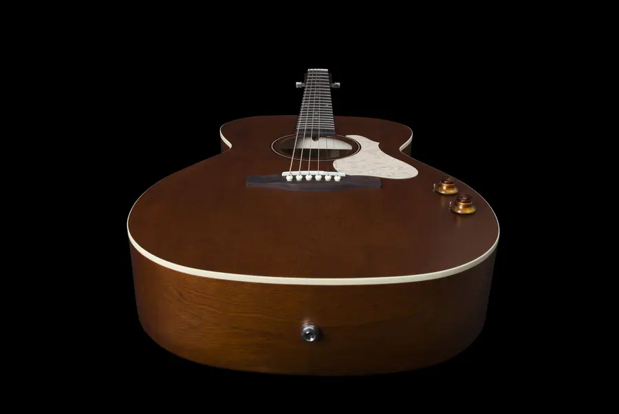 Art & Lutherie Legacy Havana Brown Q-Discrete preamp 