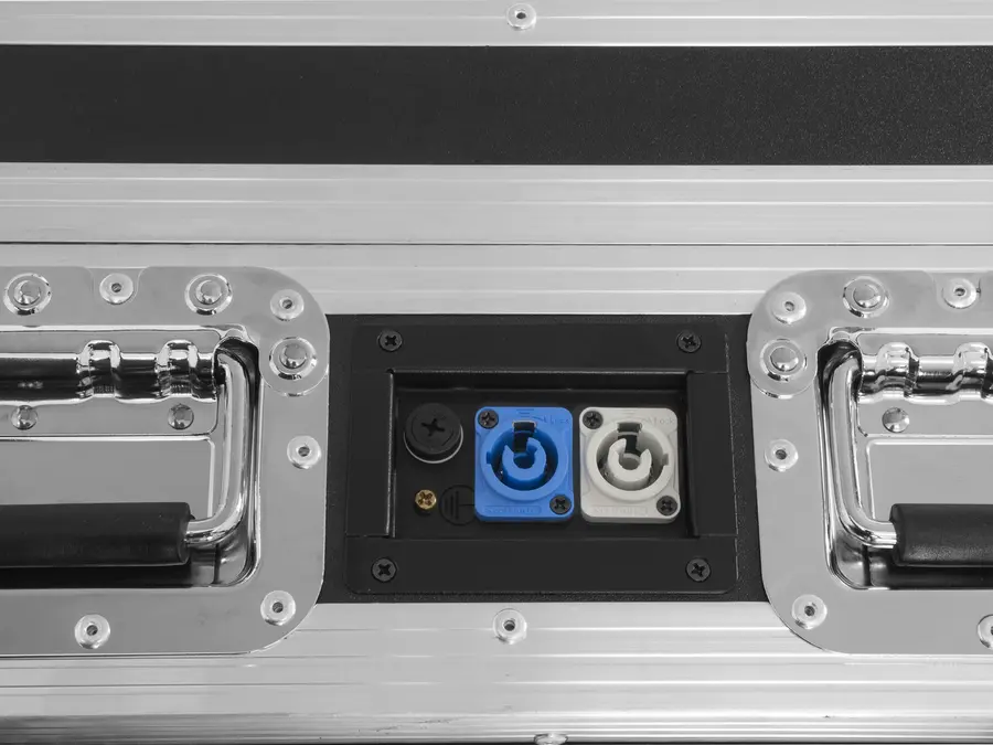 Roadinger Flightcase 4x AKKU BAR-6 Glow QCL Flex QuickDMX with charging function 