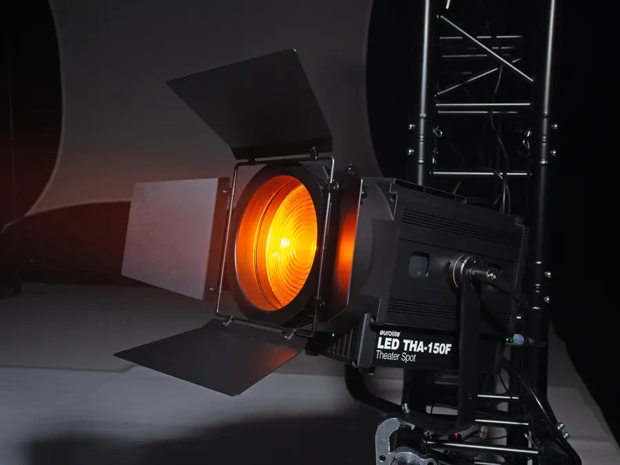 Eurolite LED THA-150F Theater-Spot 