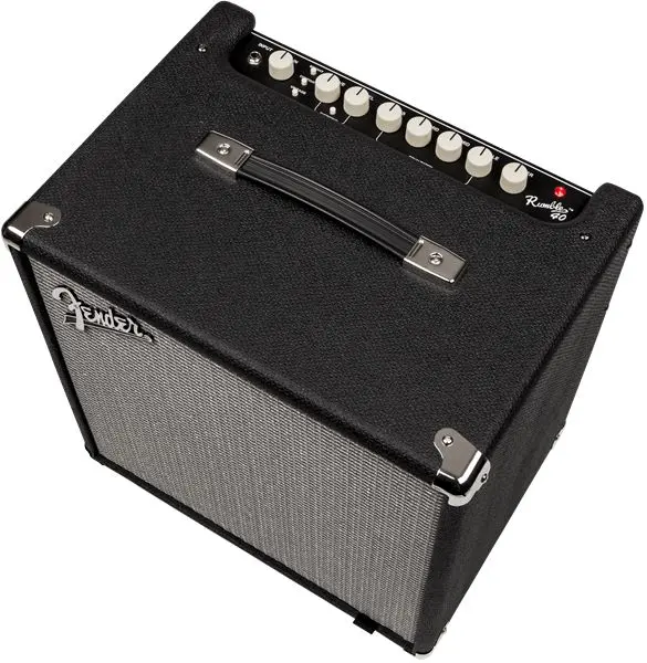 Fender Rumble 40 (V3) svart/sølv 