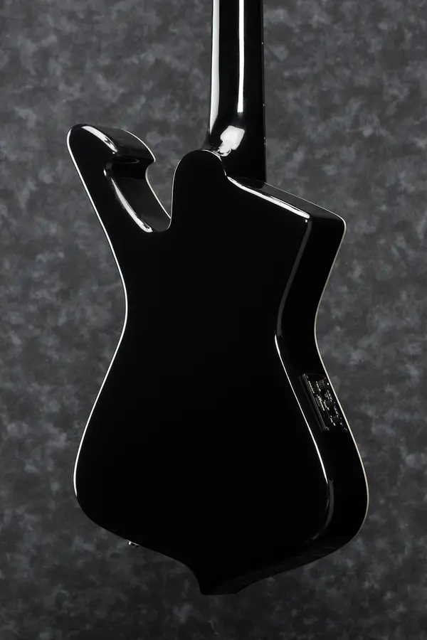 Ibanez UICT10-BK Ibanez Ukulele m/mik, bagIceman 