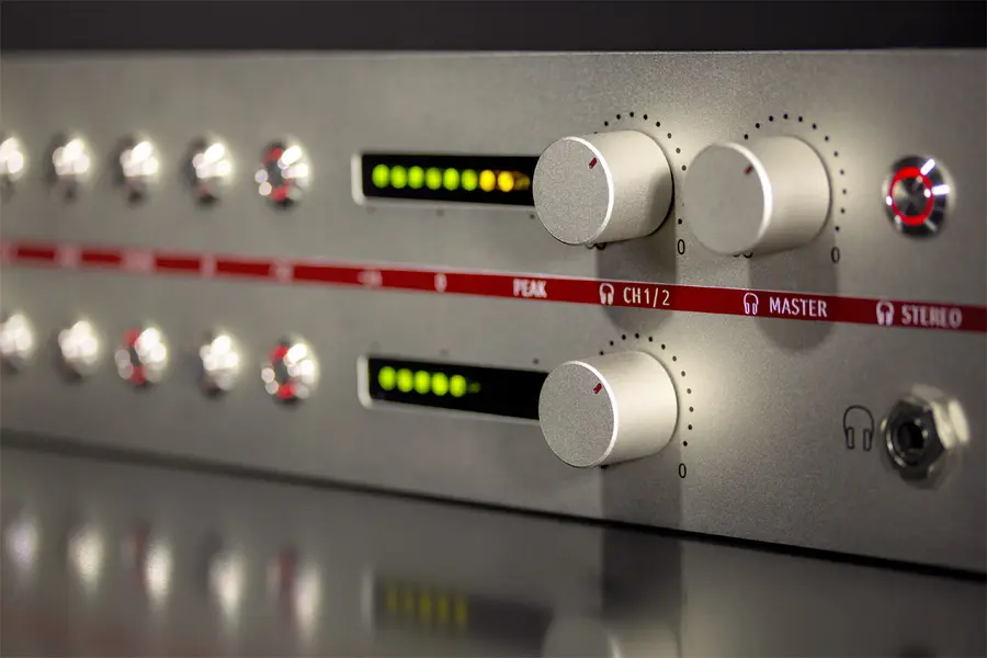 Neumann V 402 2-channel Preamp 