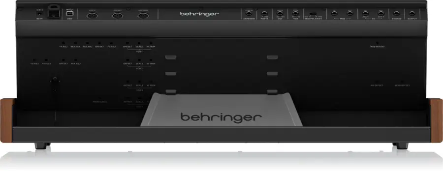 Behringer MonoPoly Monophonic/Paraphonic Synthesizer 