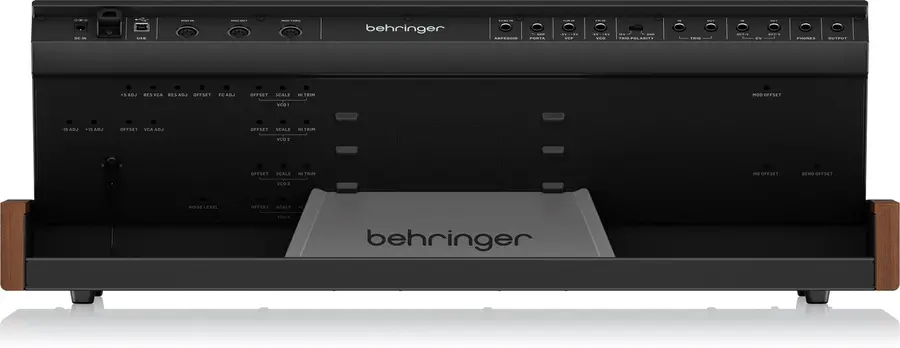 Behringer MonoPoly Monophonic/Paraphonic Synthesizer 