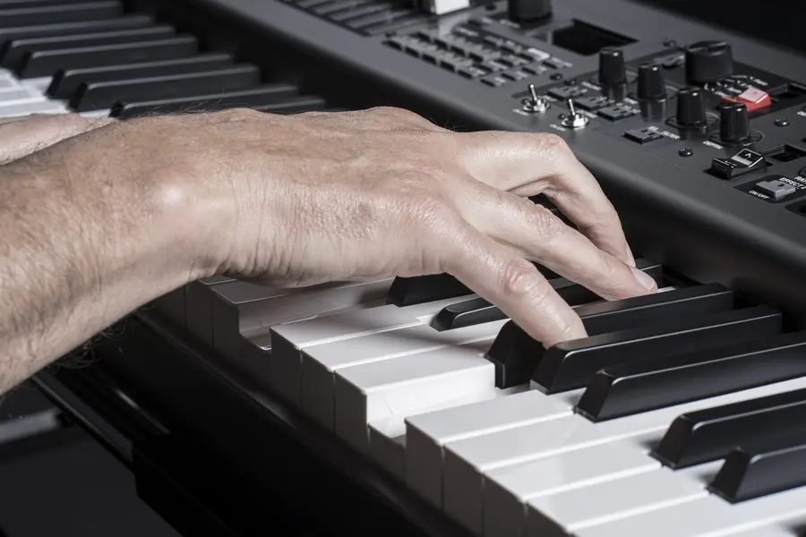 Yamaha YC73 