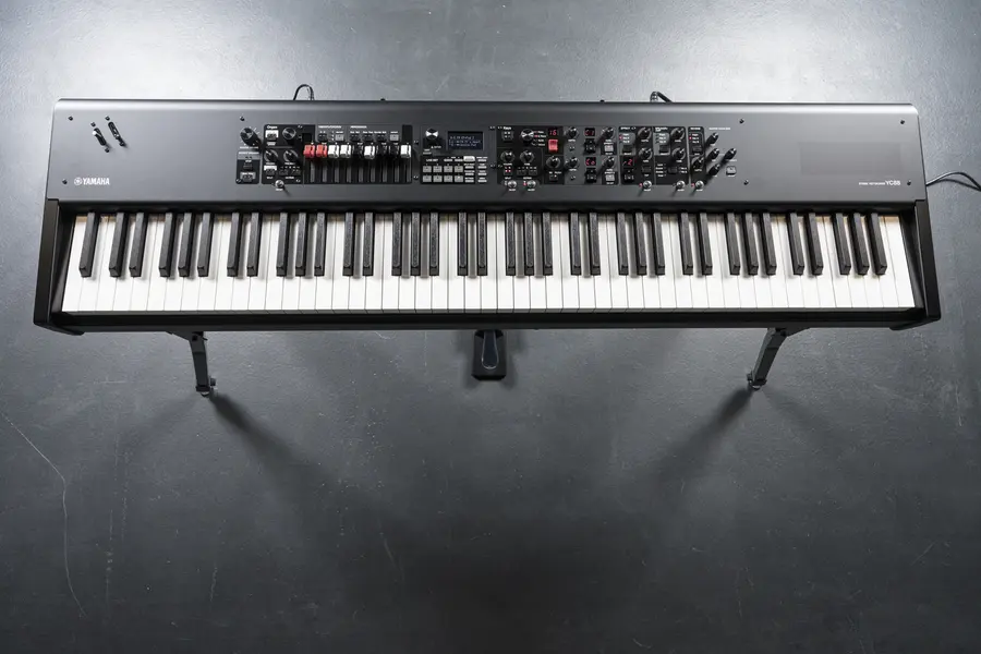 Yamaha YC88 