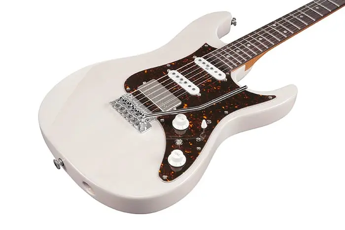 Ibanez AZ2204N-AWD Prestige Antique White Blonde (ink hardcase) 