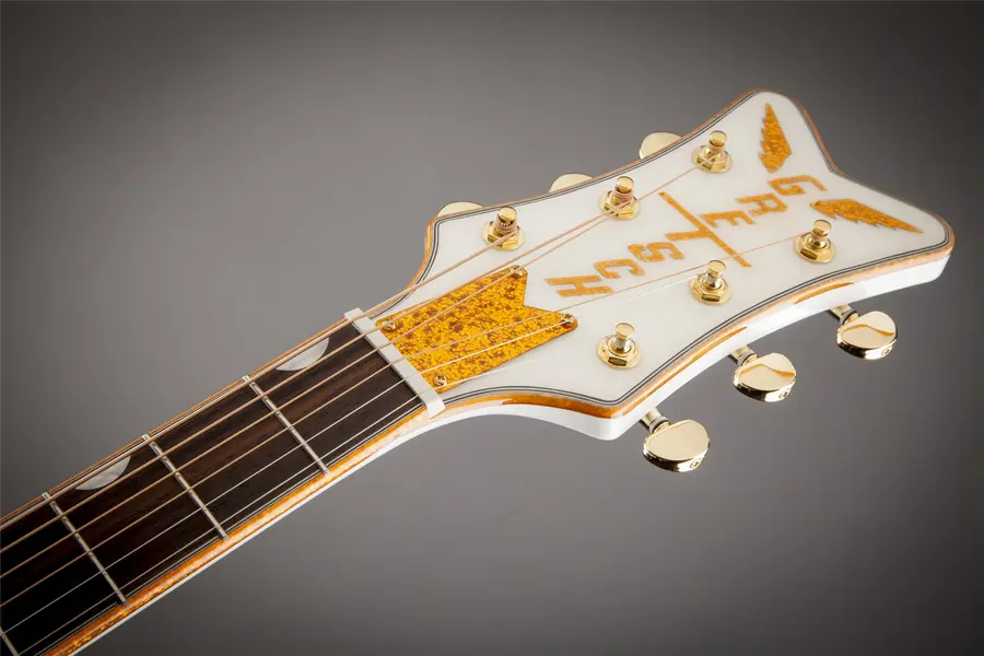 Gretsch G5022CWFE Rancher Falcon Jumbo Fishman pickup system, White 