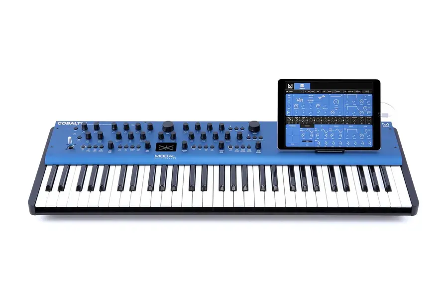 Modal Cobalt 8X - 61 keys Modal 8-voice Extended VA-synthesizer 
