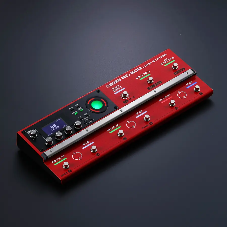 Boss RC-600 6 track pedal looper 