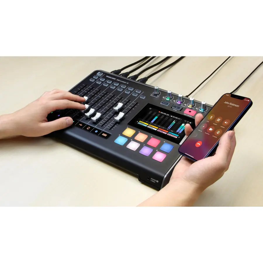 Tascam Mixcast 4 Podkaststudio 