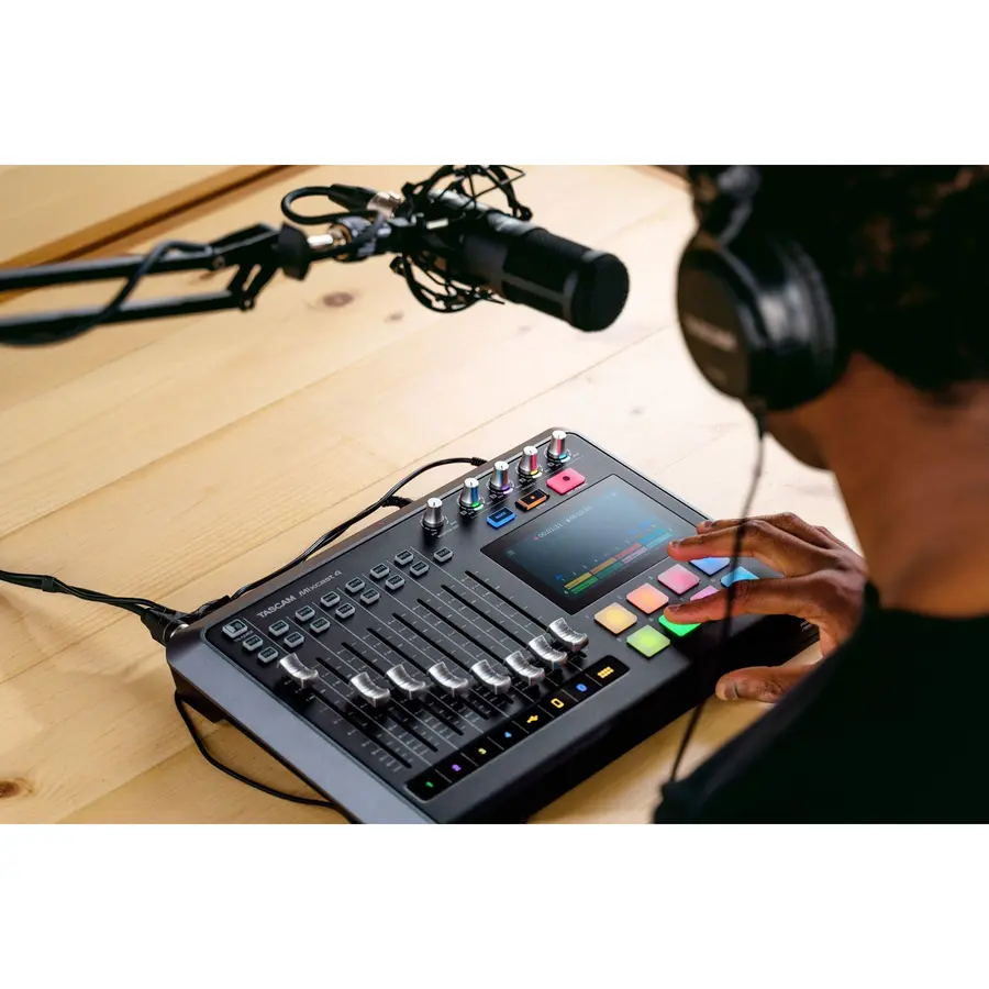 Tascam Mixcast 4 Podkaststudio 