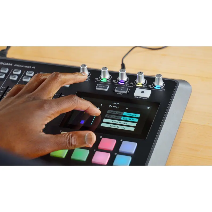 Tascam Mixcast 4 Podkaststudio 