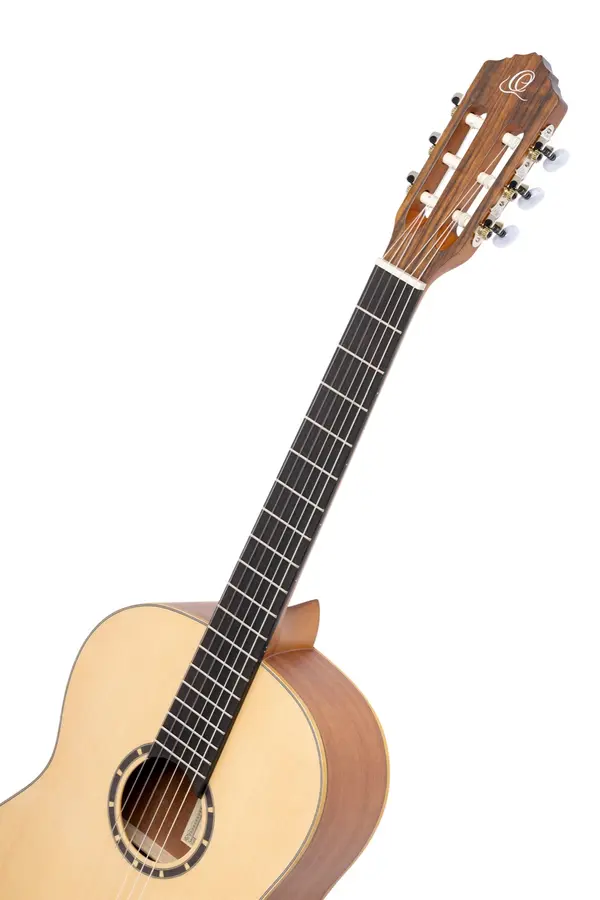 Ortega R121SN-L Klassisk gitar 4/4 Størrelse, Slim neck, Lefthand 
