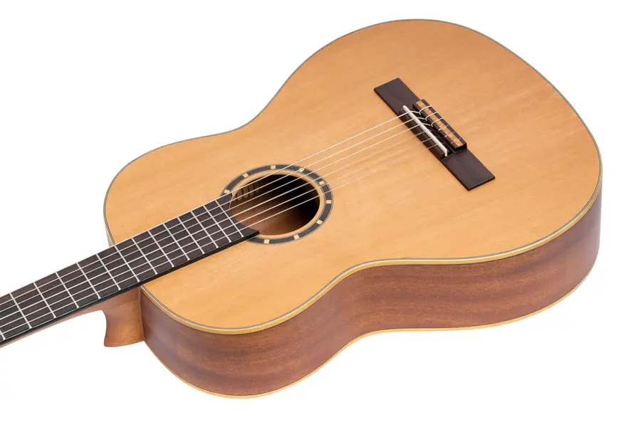 Ortega R122SN-L Klassisk gitar 4/4 Størrelse, Slim neck, Lefthand 