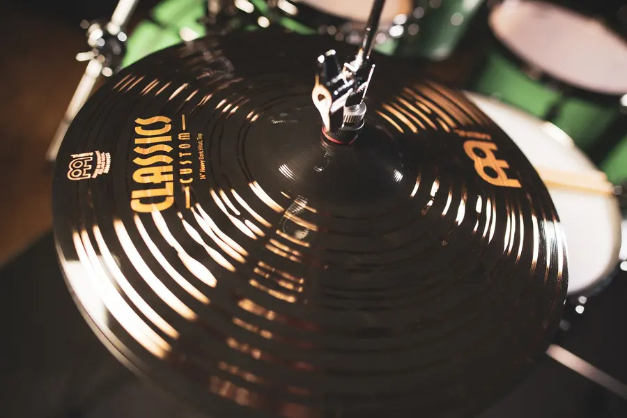 Meinl Cymbals CC14HDAH Classics Custom 14 Heavy Dark Hi-hat 