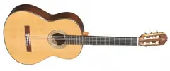 Admira A20 Klassisk gitar Solid Cedar top.