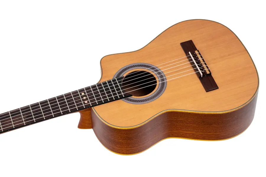 Ortega RQC25 Klassisk gitar Requinto, Cedar top 
