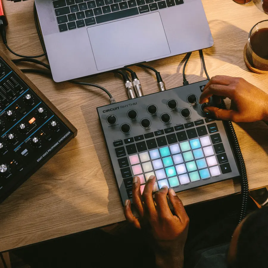 Novation CIRCUIT-RTM Versatile sampler for making and performing beats 