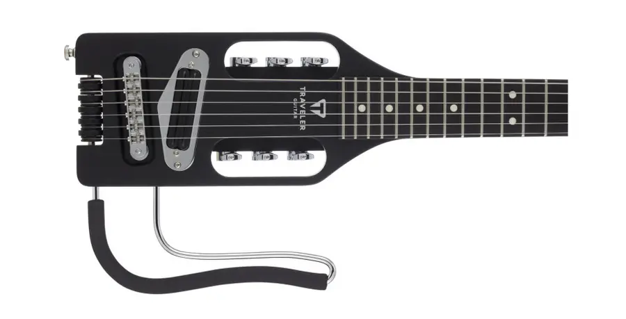 Traveler Guitar Ultra-Light Electric Matte Black 