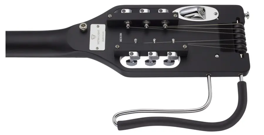 Traveler Guitar Ultra-Light Electric Matte Black 