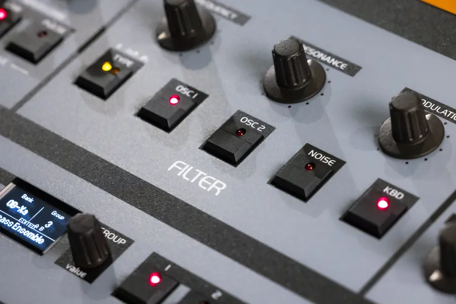 Oberheim OB-X8 Analog Synth 