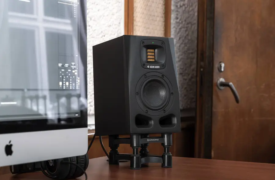 ADAM Audio A4V Active Monitor 4" woofer 