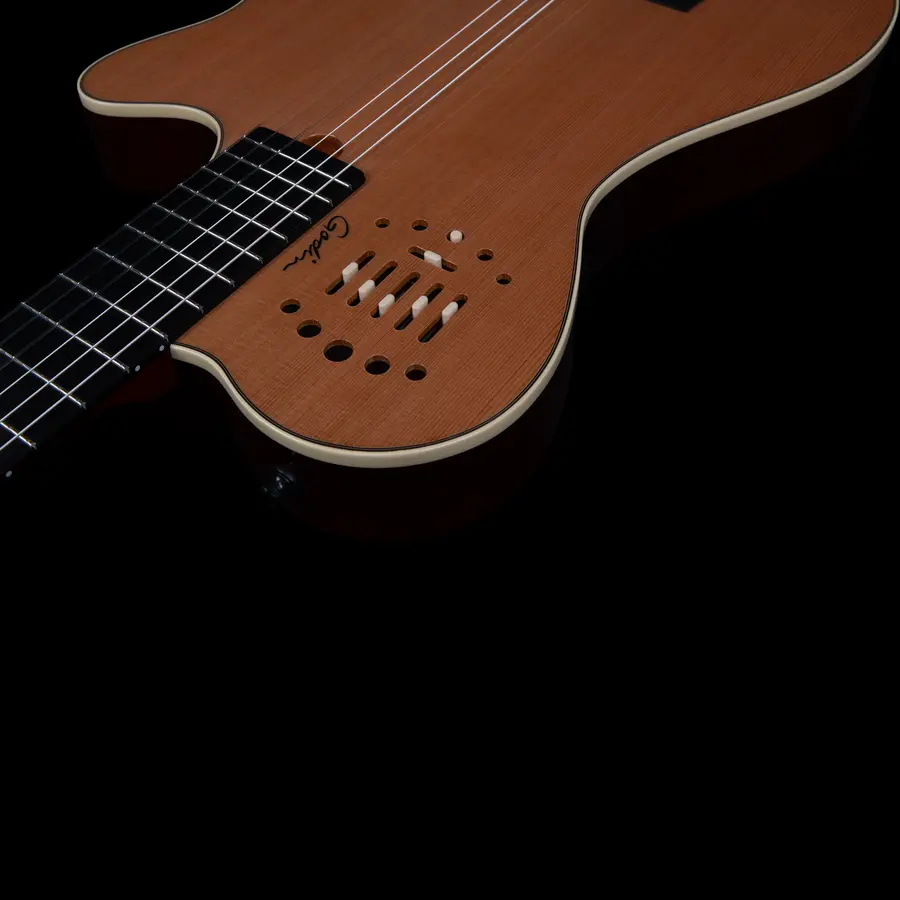 Godin Multiac Grand Concert Deluxe 