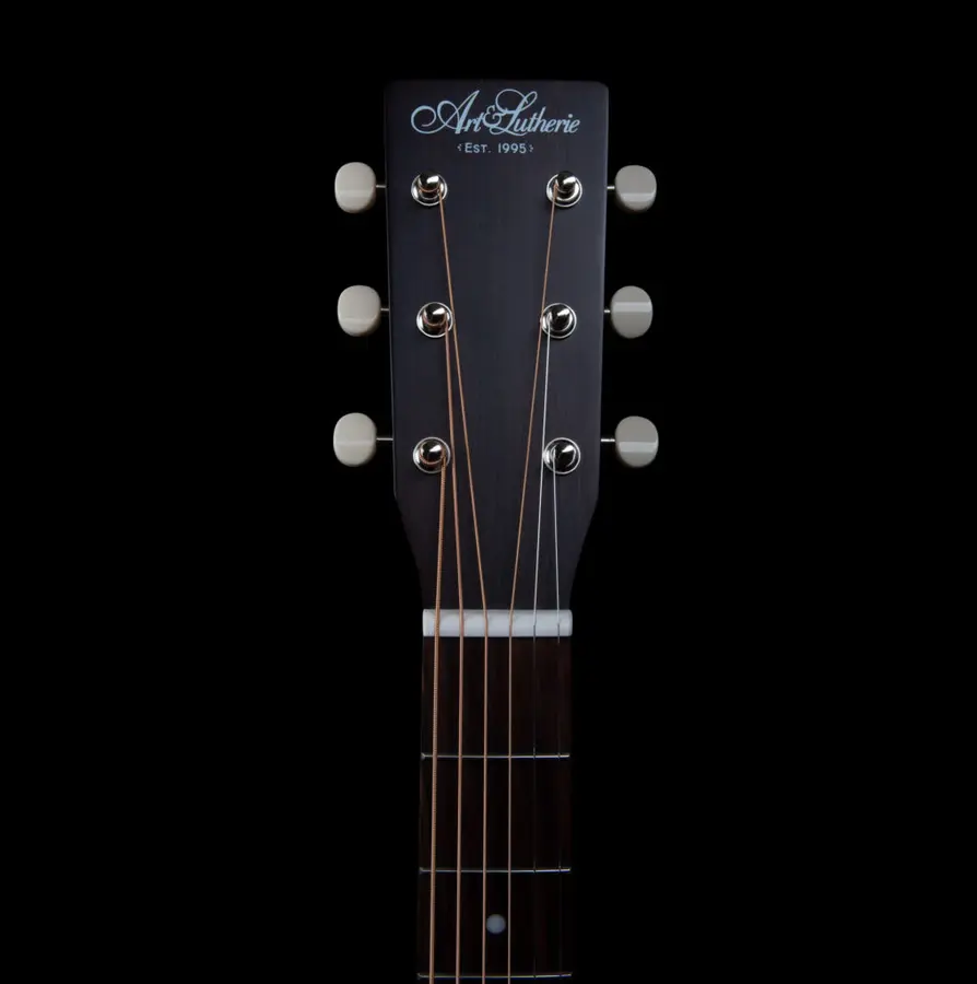 Art & Lutherie Americana Natural EQ 
