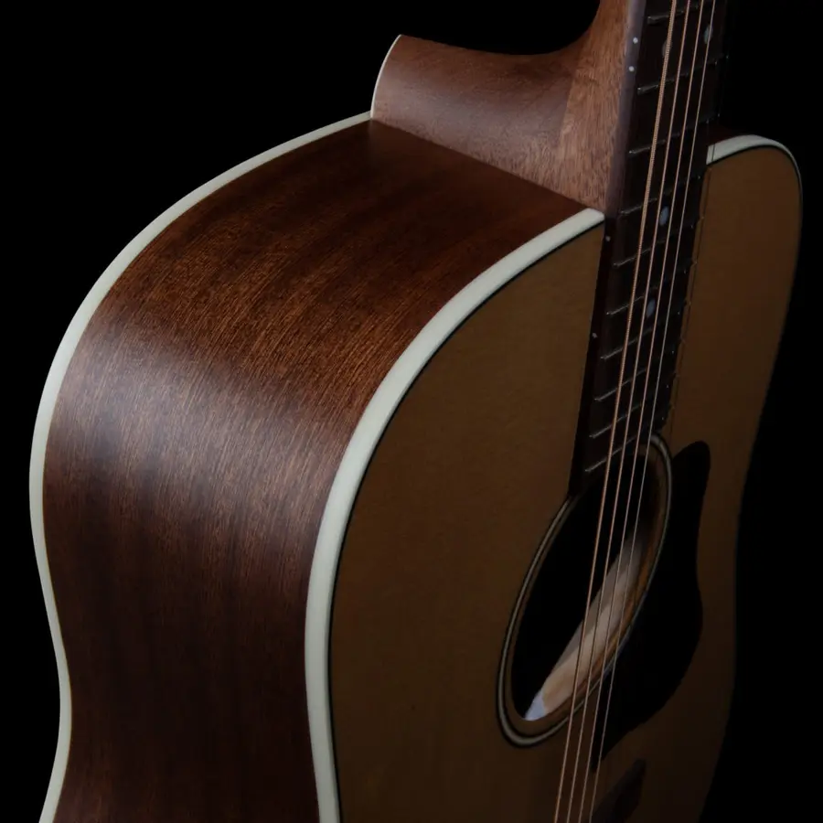 Art & Lutherie Americana Natural EQ 