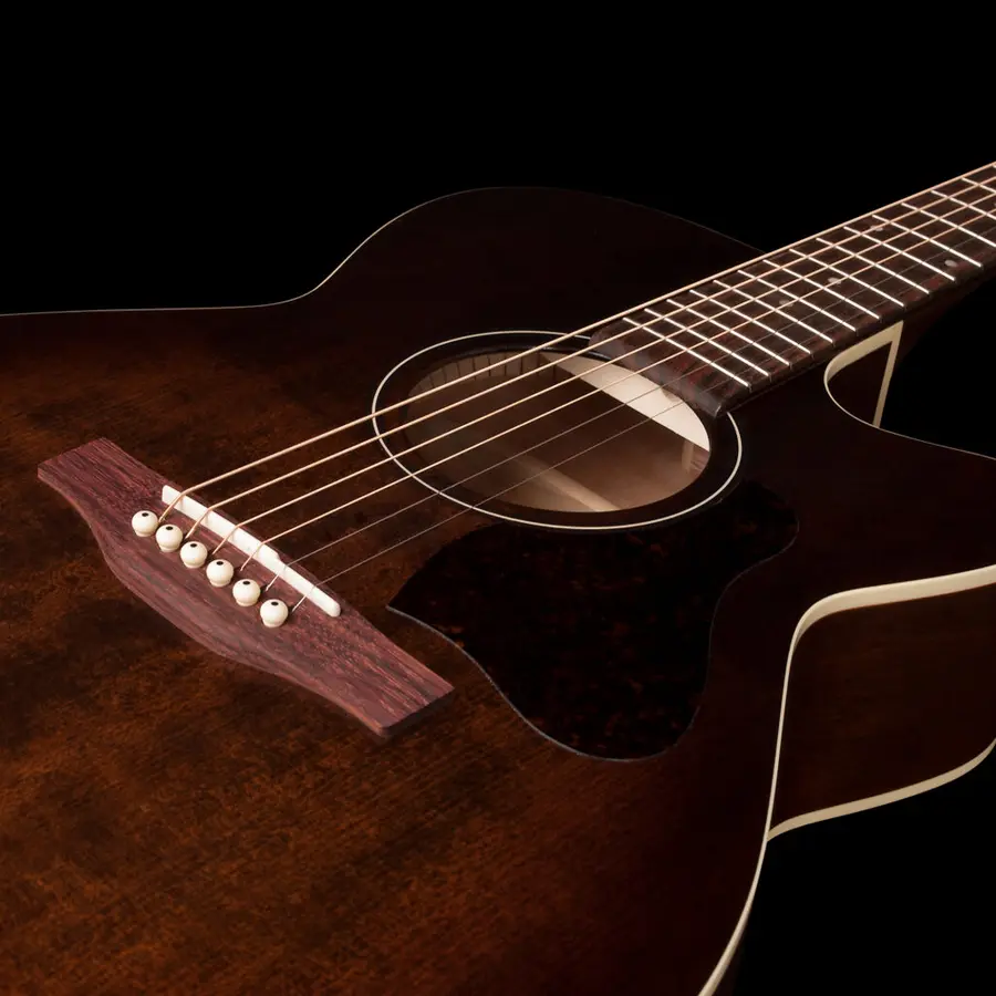 Art & Lutherie Legacy Cutaway Bourbon Burst CW Presys II 