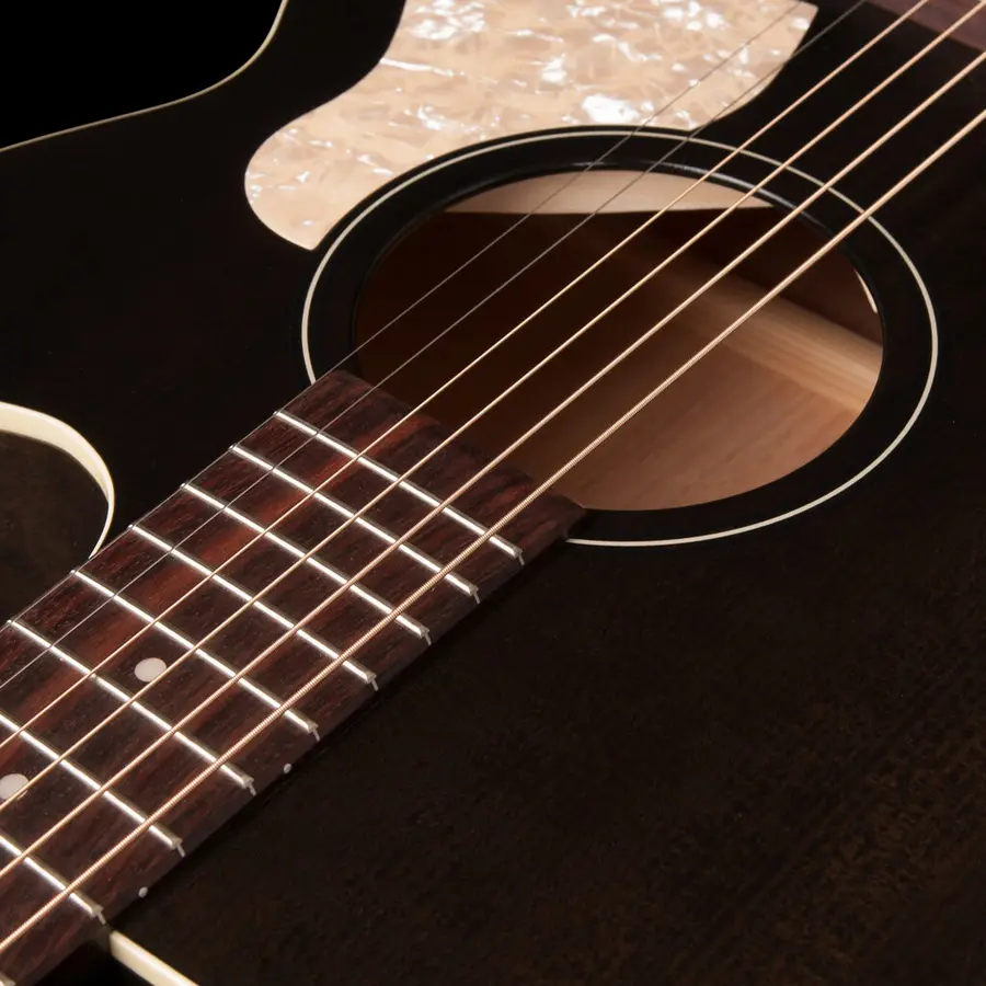 Art & Lutherie Legacy Cutaway Faded Black CW Presys II 