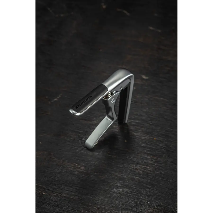Dunlop 63CSC Trigger Fly Capo Curved Satin Chrome 
