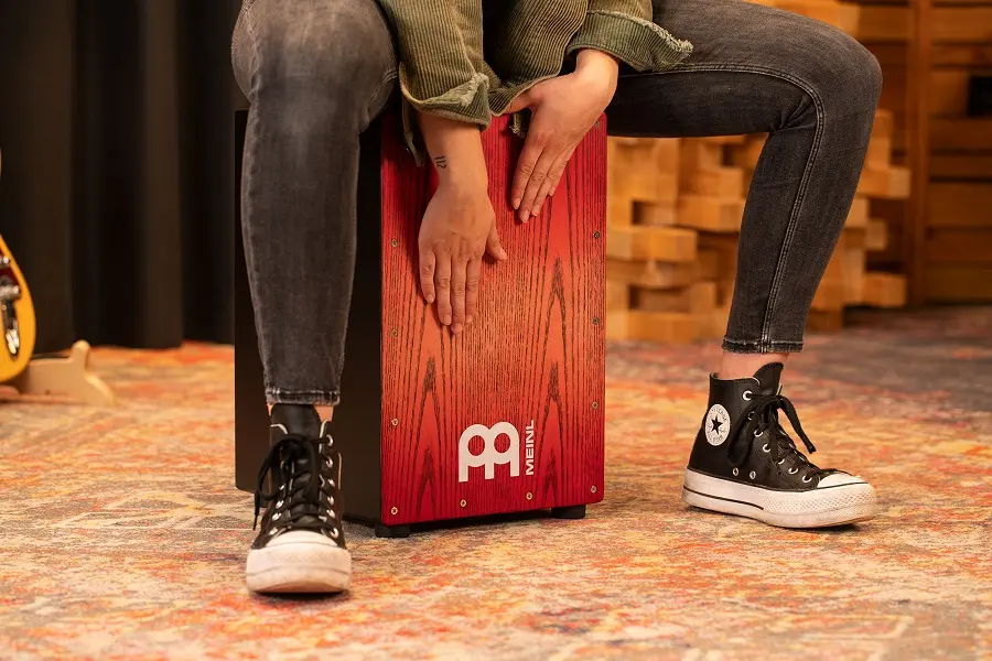 Meinl MCAJ100BK-TRF Headliner Snare Cajon Black - Tango Red Fade 