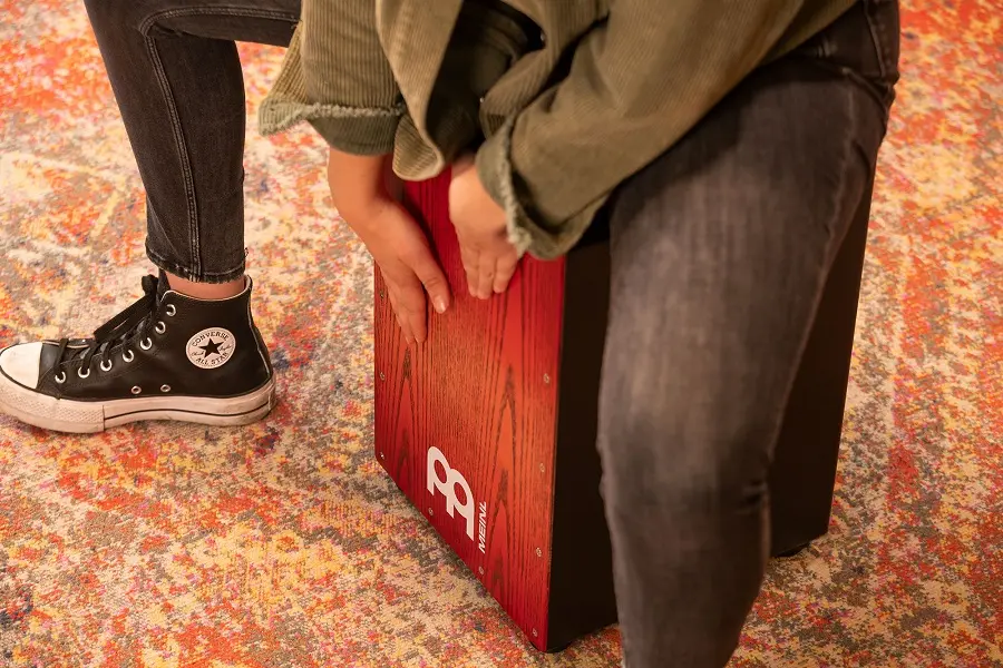 Meinl MCAJ100BK-TRF Headliner Snare Cajon Black - Tango Red Fade 