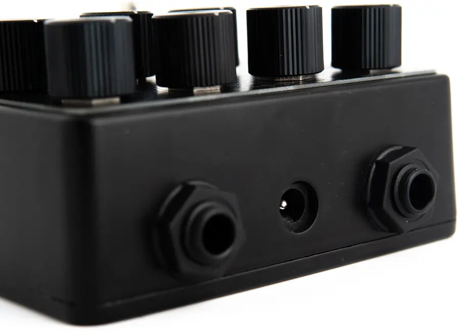 Simplifier Amps Black Clouds Distortion Pedal 