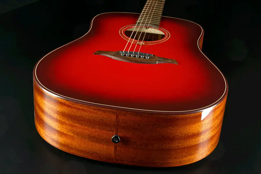 LAG T-RED Tramontane Dreadnought Red Burst 