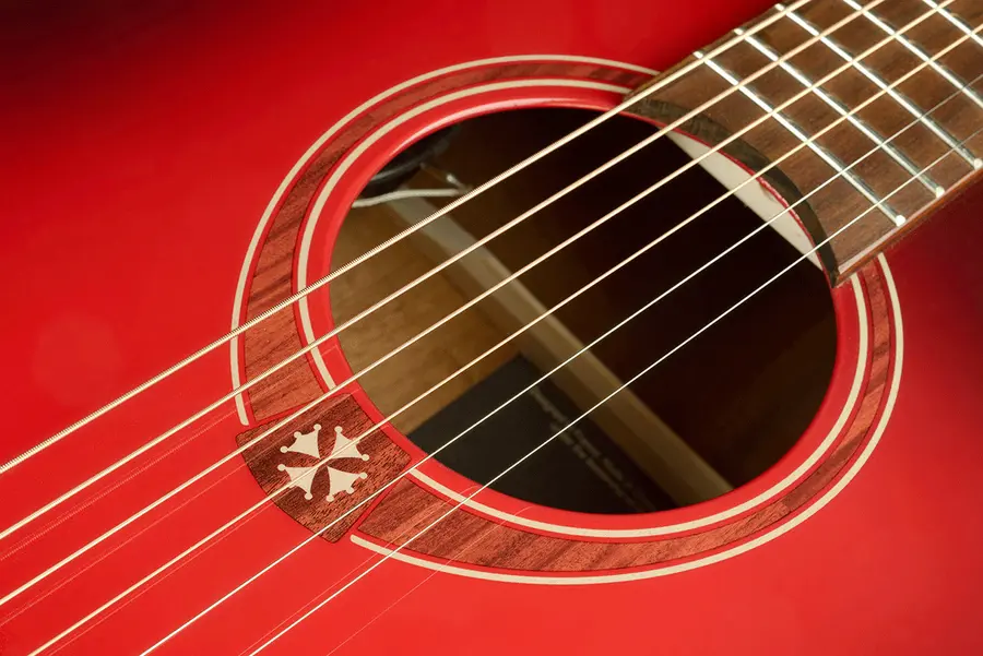 LAG T-RED Tramontane Dreadnought Red Burst 