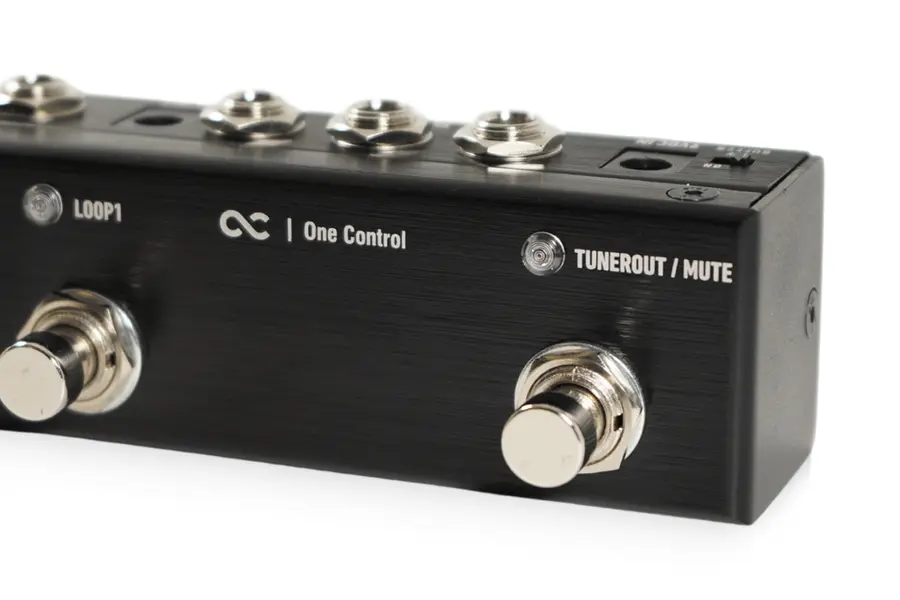 One Control Iguana Tail Loop MKIII 5-Channel Loop Switcher with BJF Buffer 