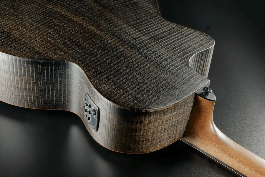 LAG SAUVAGE-J12CE Sauvage Jumbo 12 Stri Cutaway Acoustic-Electric 