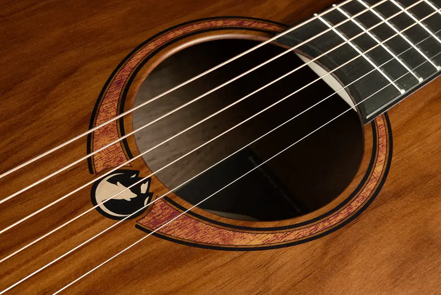 LAG SAUVAGE-JCE Sauvage Jumbo Cutaway Acoustic-Electric 