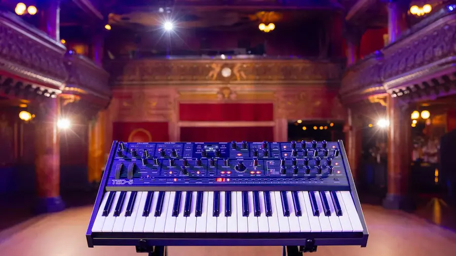 Oberheim Teo-5 Analog synthesizer 