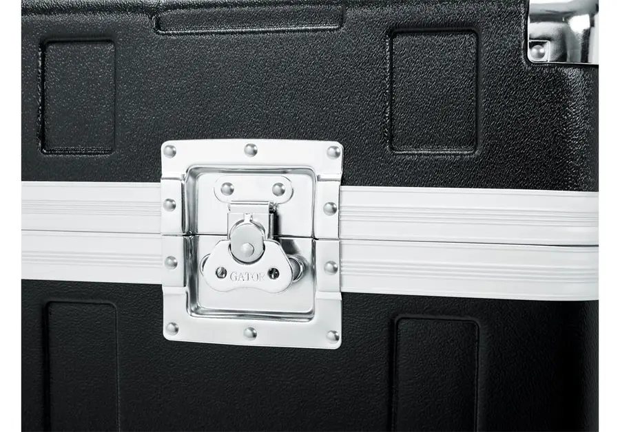 Gator GM-4WR Case til 4 trådløse systemer 