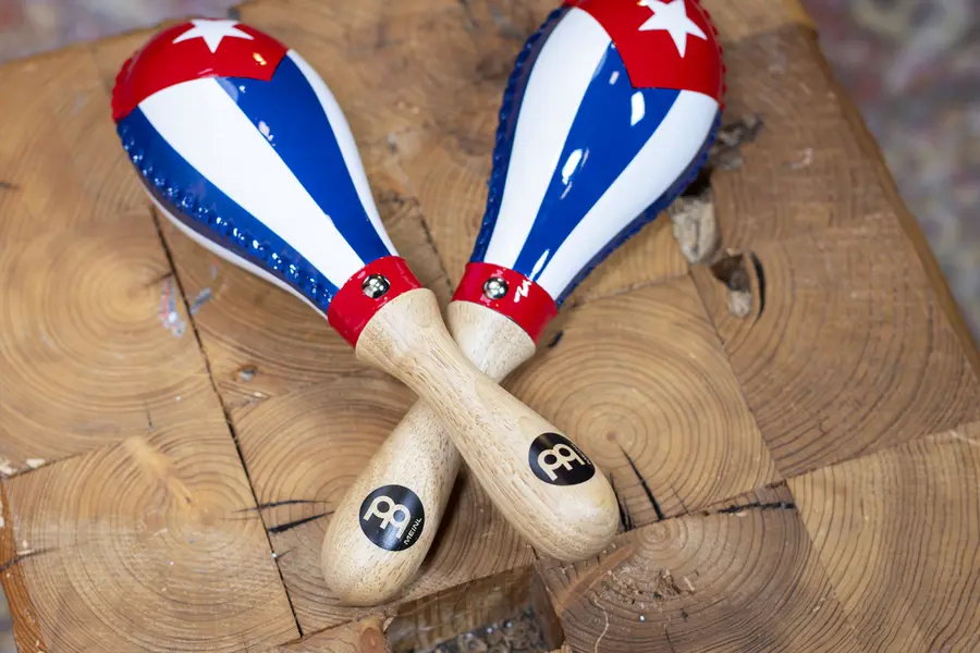 Meinl MSM3CU Maracas Rawhide Traditional Cuba Flag 