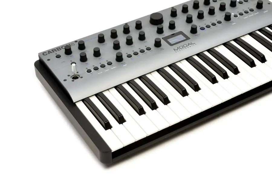 Modal Electronics Carbon8 