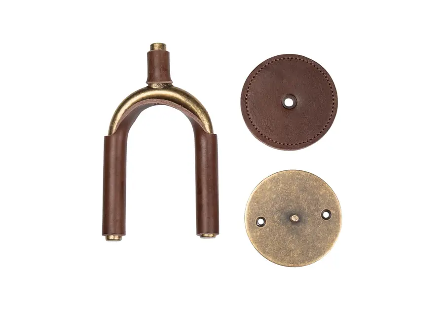 Levy's LVY-FGHNGR-BRBN Guitar Hanger Brown Veg-Tan Leather Yoke Wraps 