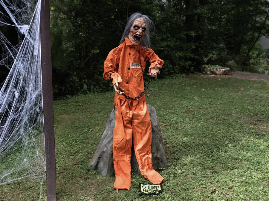 Europalms Figure Prisoner Sirius animated, 85cm 